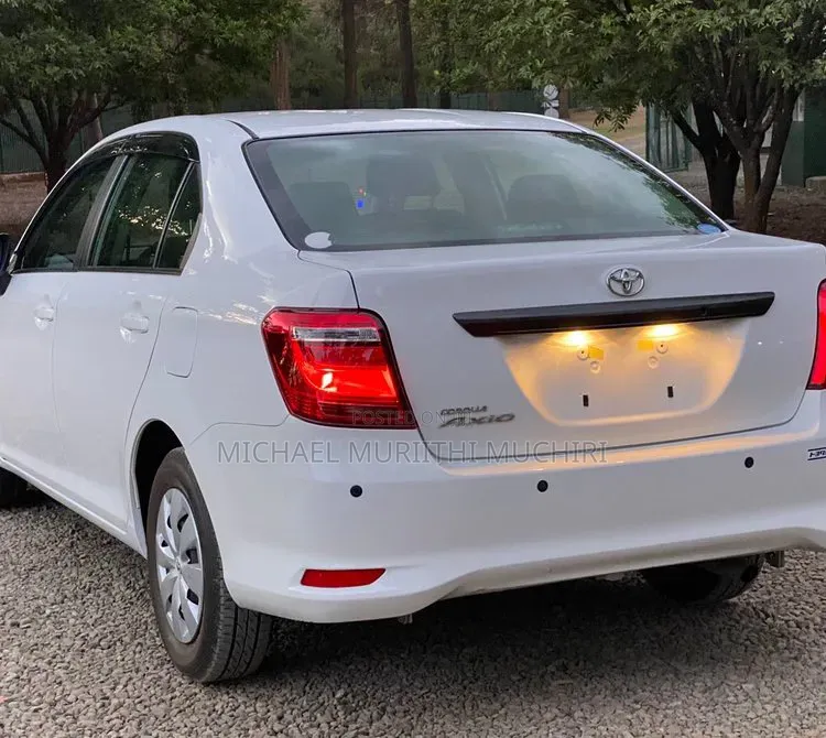 Toyota Axio 2018 White