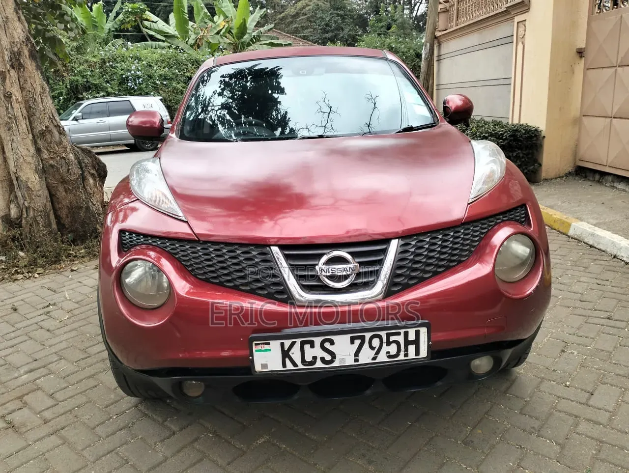 Nissan Juke 2011 Red