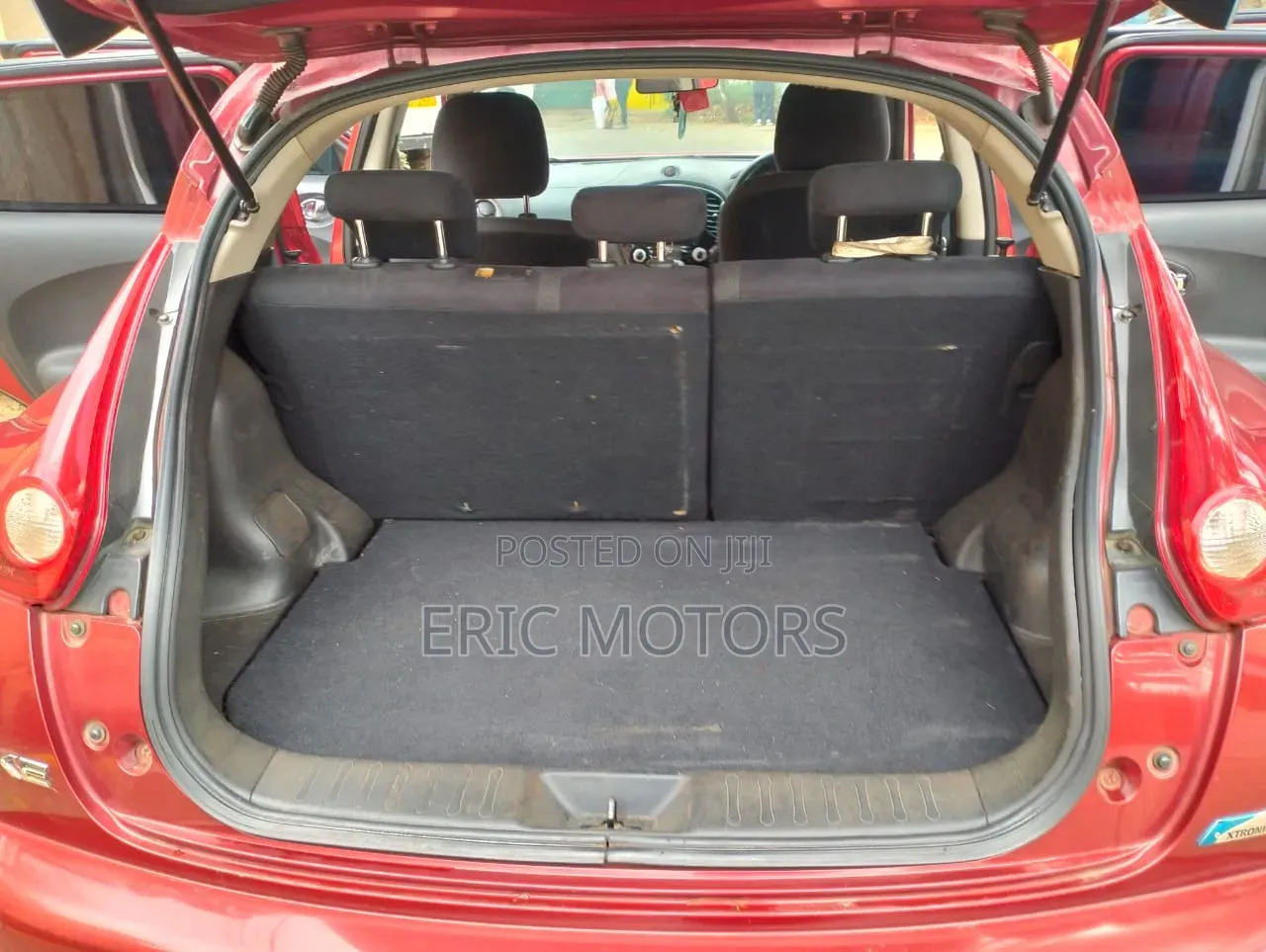 Nissan Juke 2011 Red