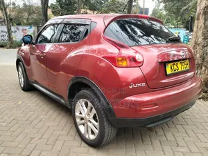 Nissan Juke 2011 Red