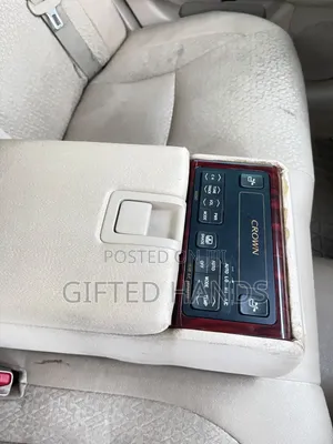 Toyota Crown 2011 Gray