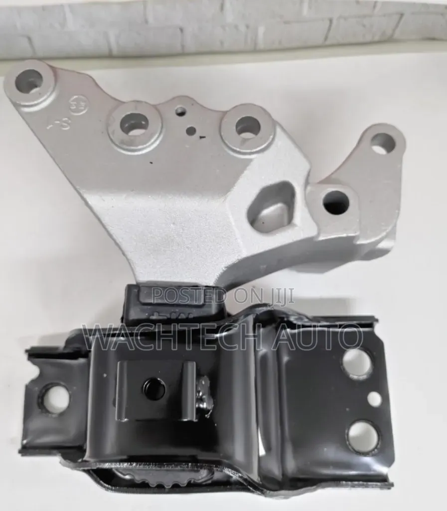 Engine Insulation Mounting Nissan SERENA
