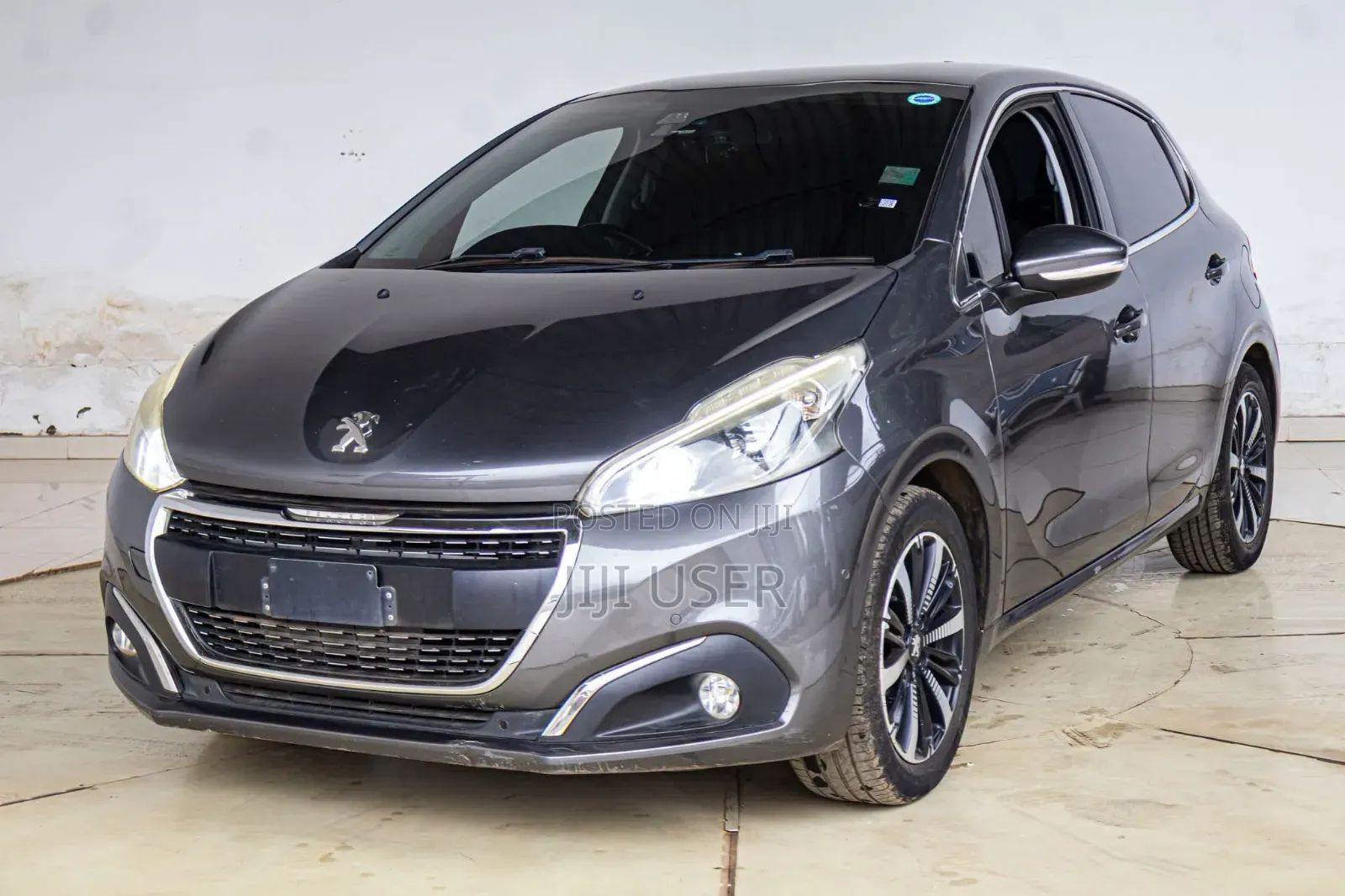 Peugeot 208 2018 Gray