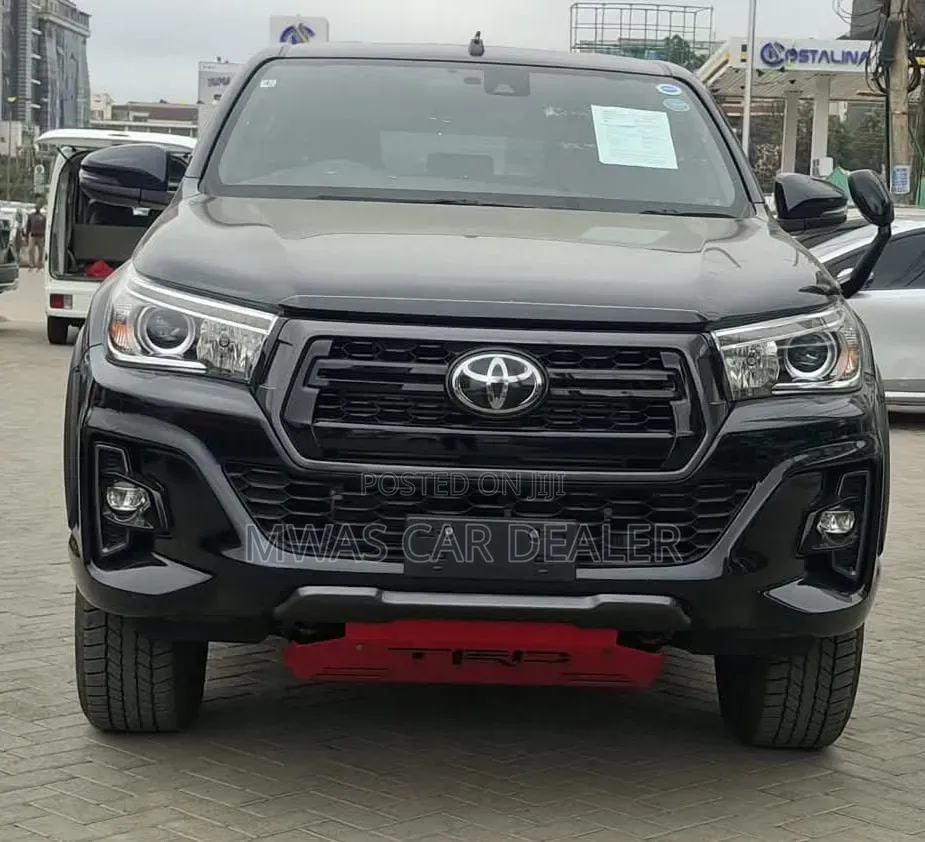 Toyota Hilux 2022 Black