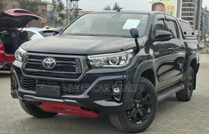 Toyota Hilux 2022 Black