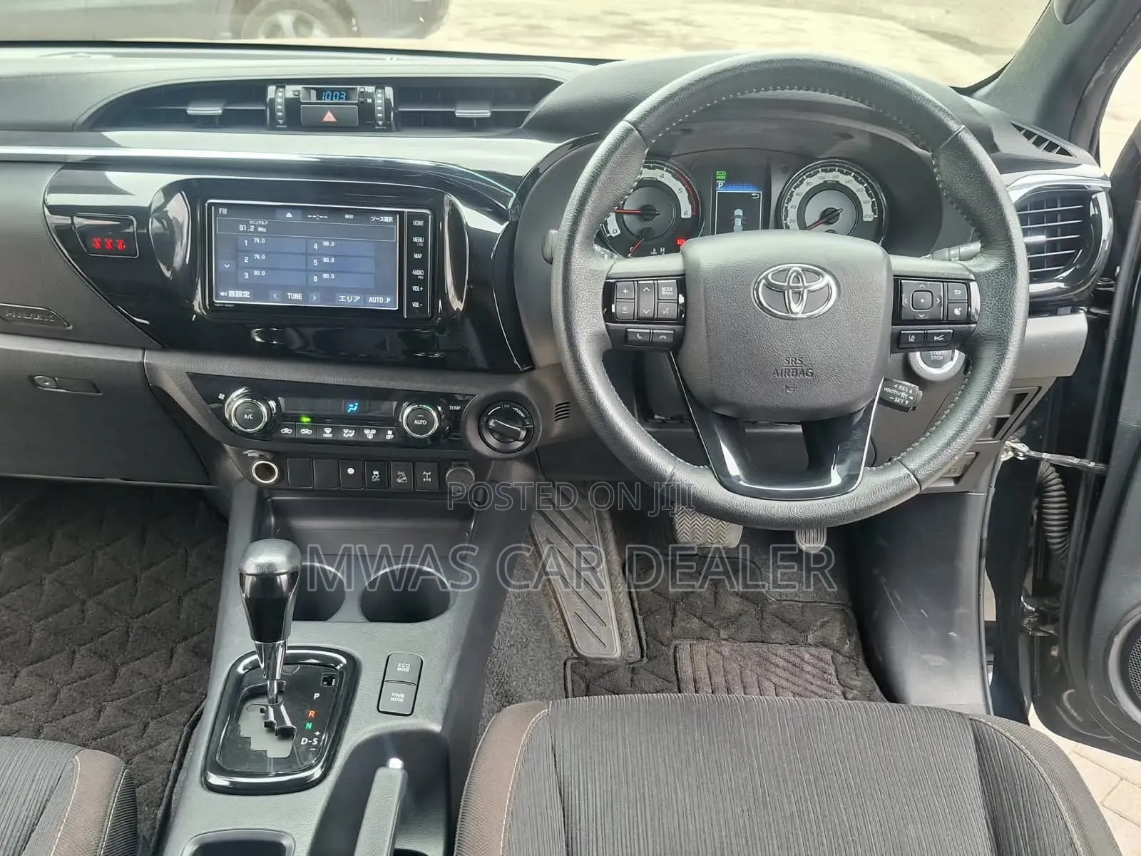 Toyota Hilux 2022 Black