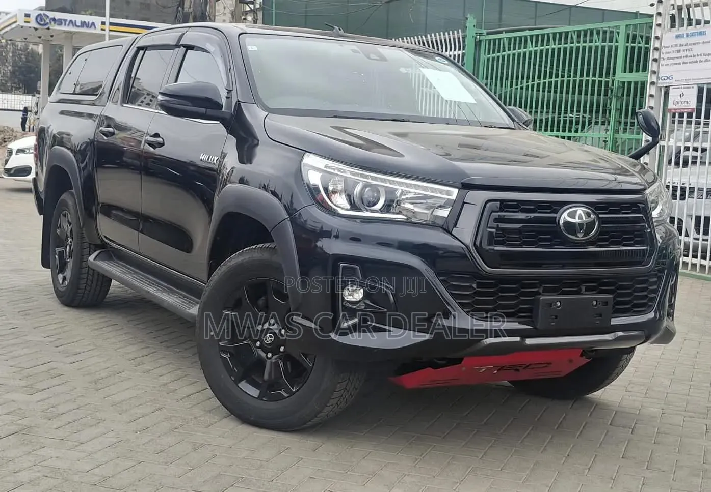 Toyota Hilux 2022 Black
