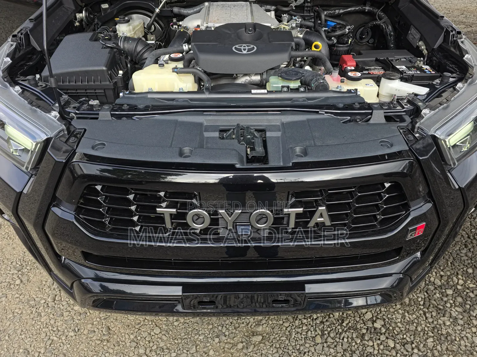 Toyota Hilux 2022 Black
