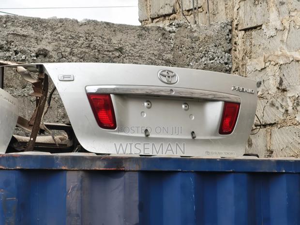 Toyota Premio 240 Tail Gate/Boot - main view