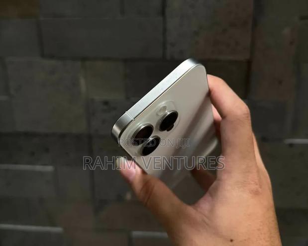 Apple iPhone 15 Pro 256 GB Silver - thumbnail 4