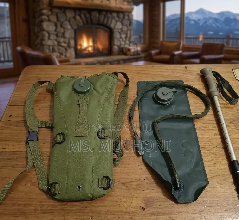 Hiking / Running /Trekking Water Bladder Backpack
