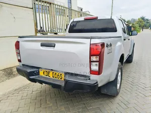 Isuzu D-MAX 2021 Silver