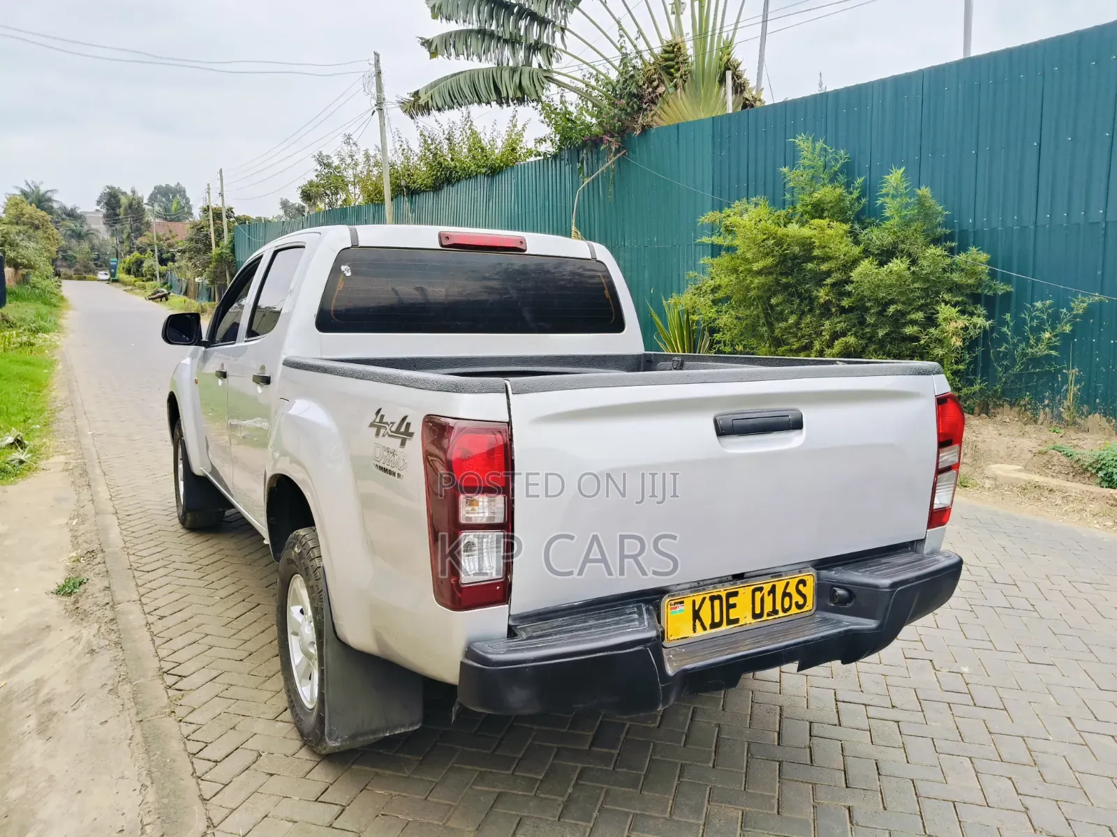 Isuzu D-MAX 2021 Silver