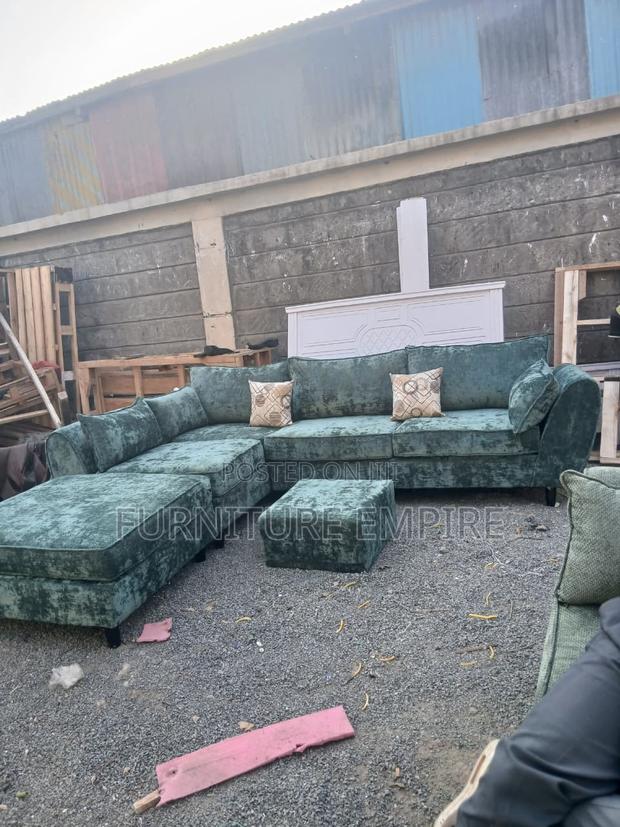 6‐Seater L‐Shaped Green Sofa With Pouffe Footrest