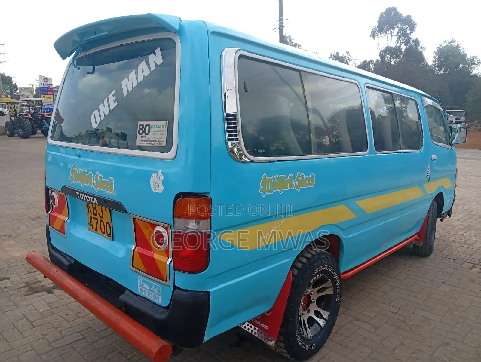 Toyota HiAce 2002 Blue