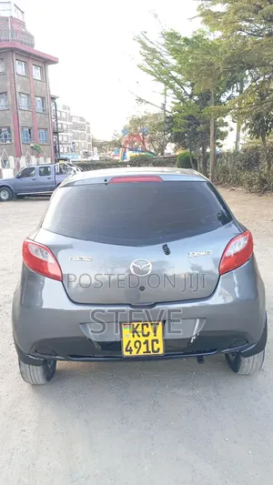 Mazda Demio 2011 Gray