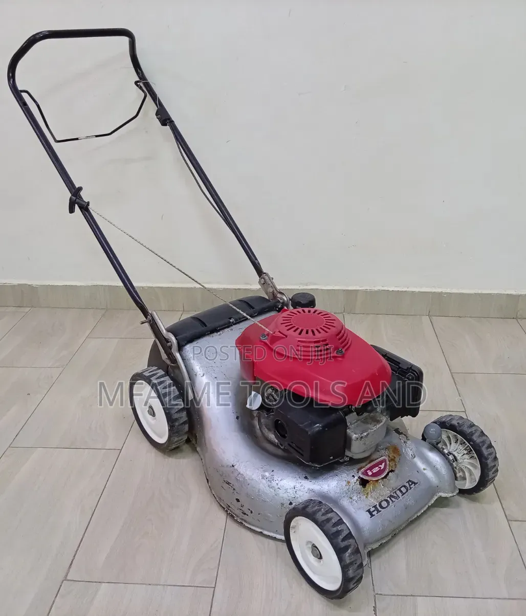 Ex-Uk Honda Izy Petrol Lawnmower