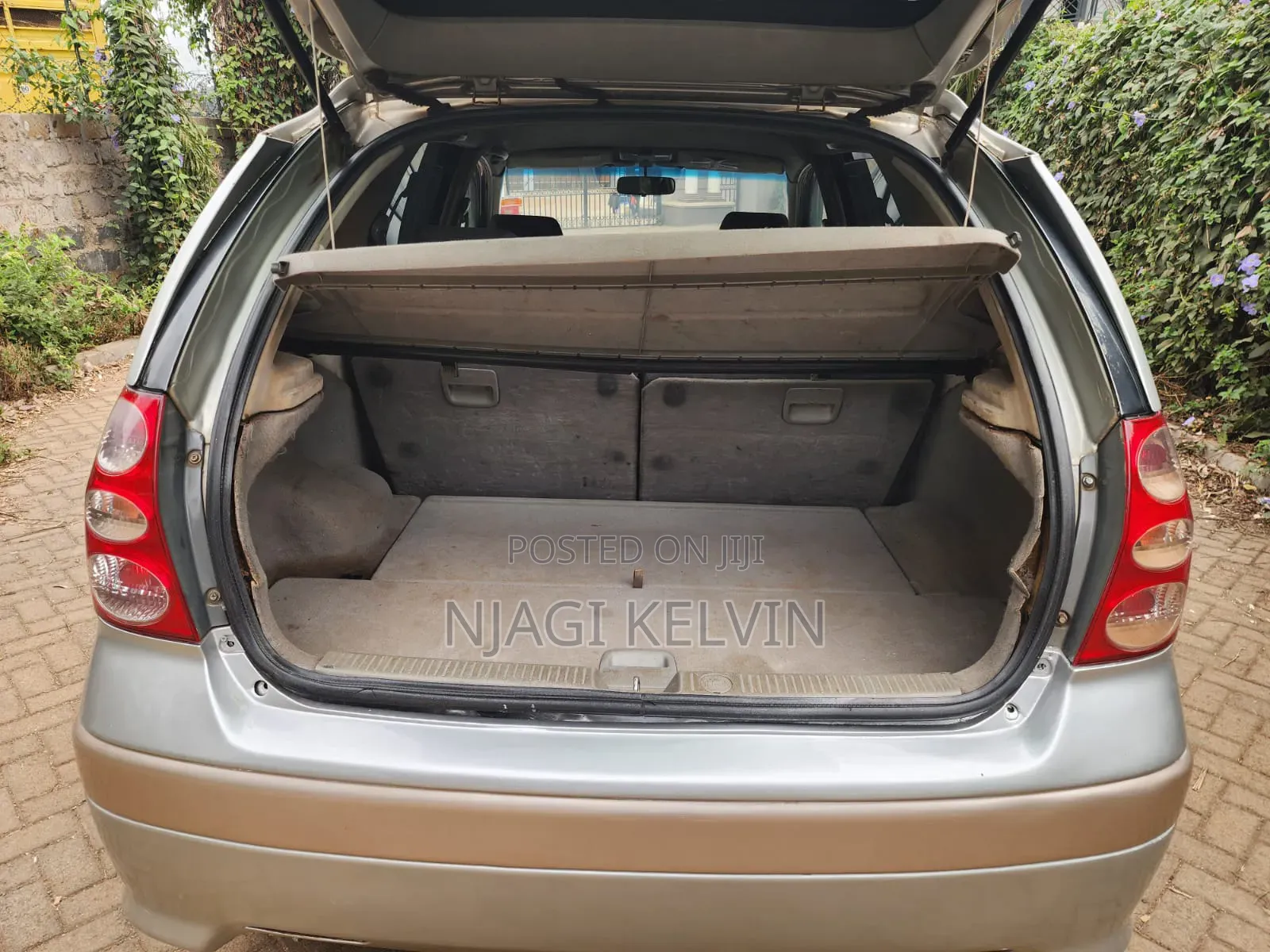 Toyota Nadia 2001 Silver