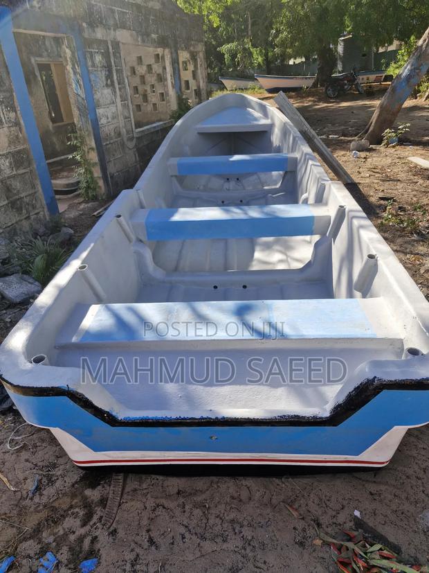 Fiber Boat - thumbnail 2