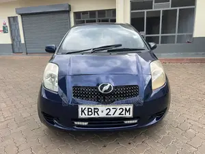 Toyota Vitz 2005 Blue