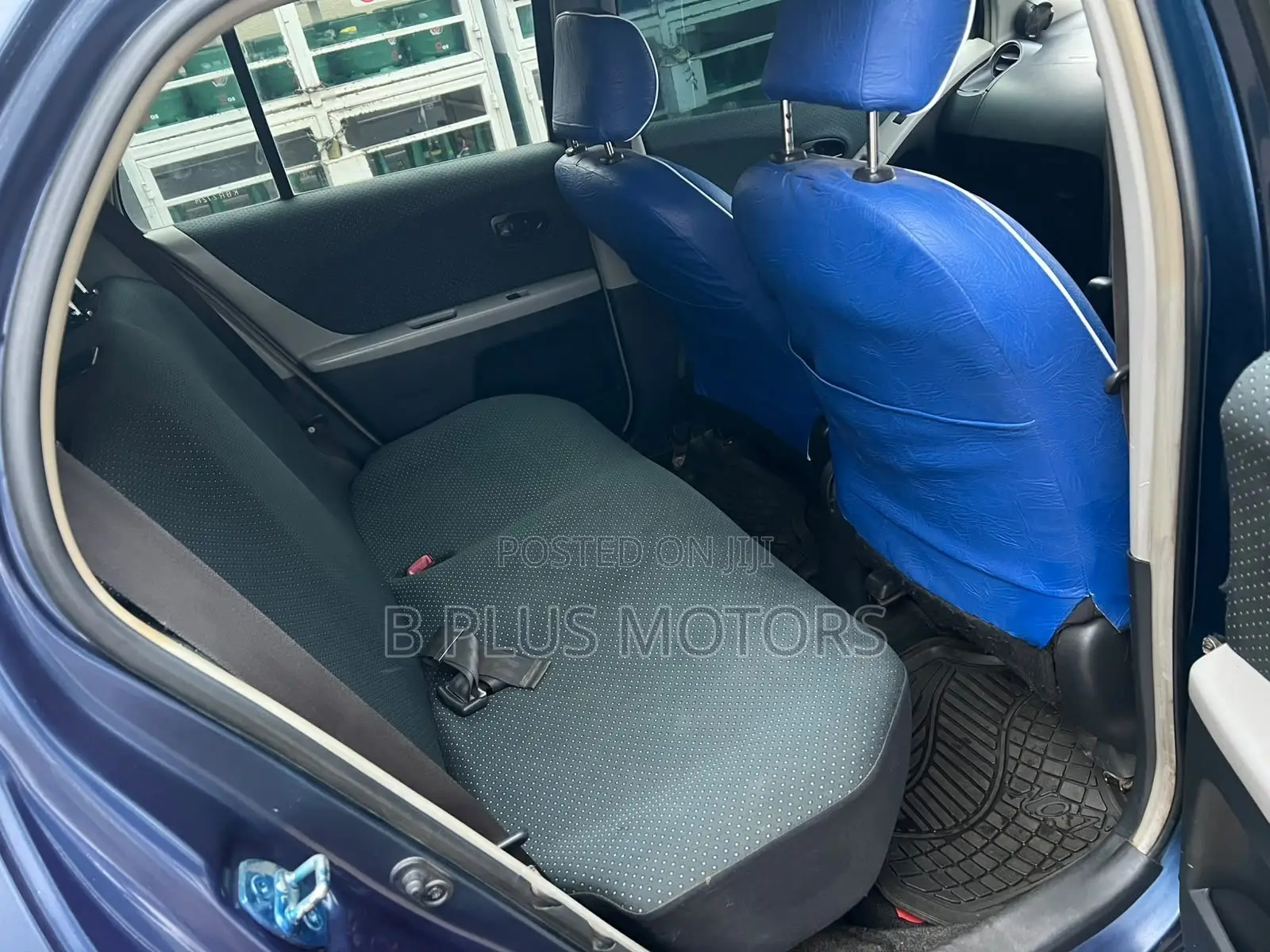 Toyota Vitz 2005 Blue