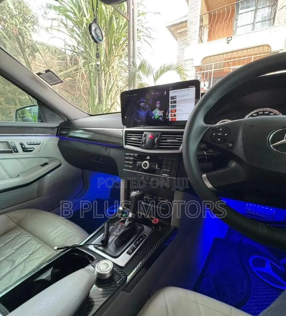 Mercedes-Benz E250 2010 Silver