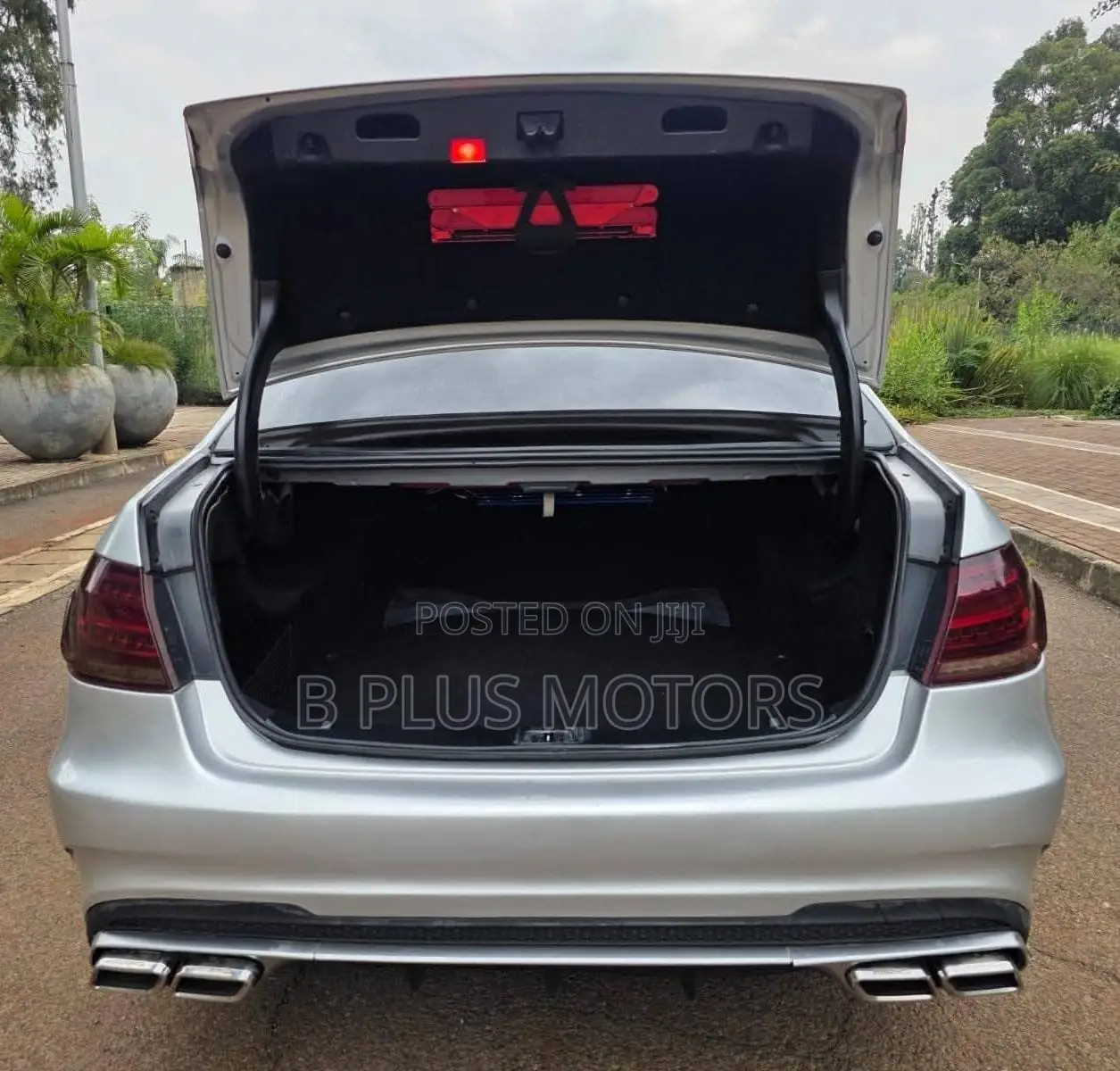 Mercedes-Benz E250 2010 Silver