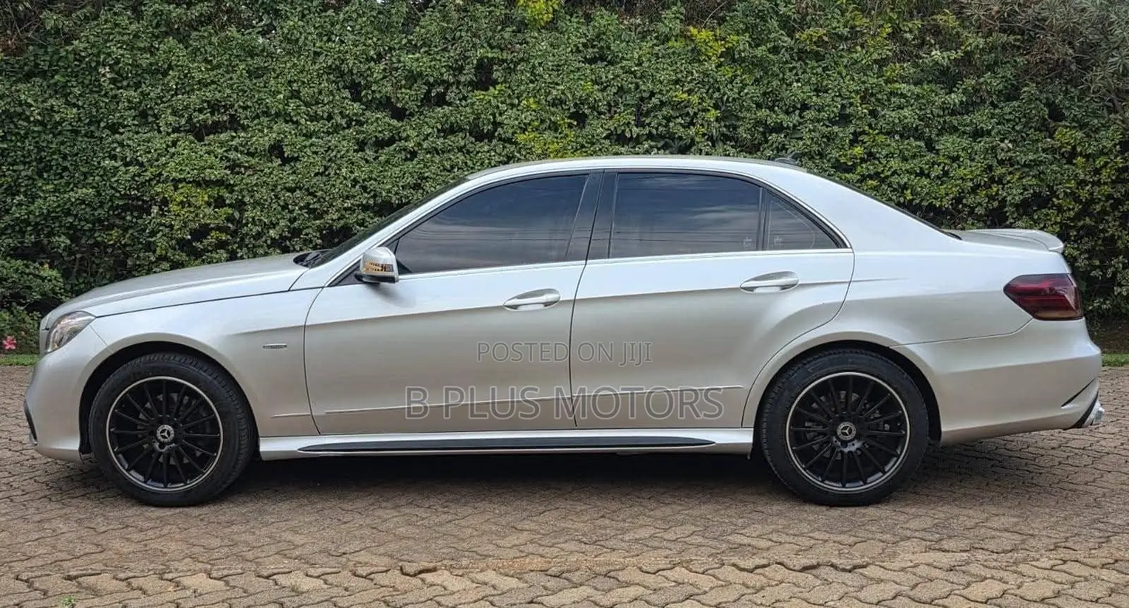 Mercedes-Benz E250 2010 Silver
