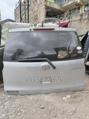Daihatsu Mira Boot Lid