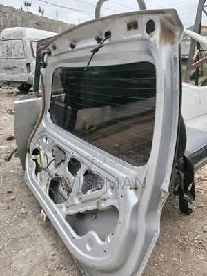Daihatsu Mira Boot Lid