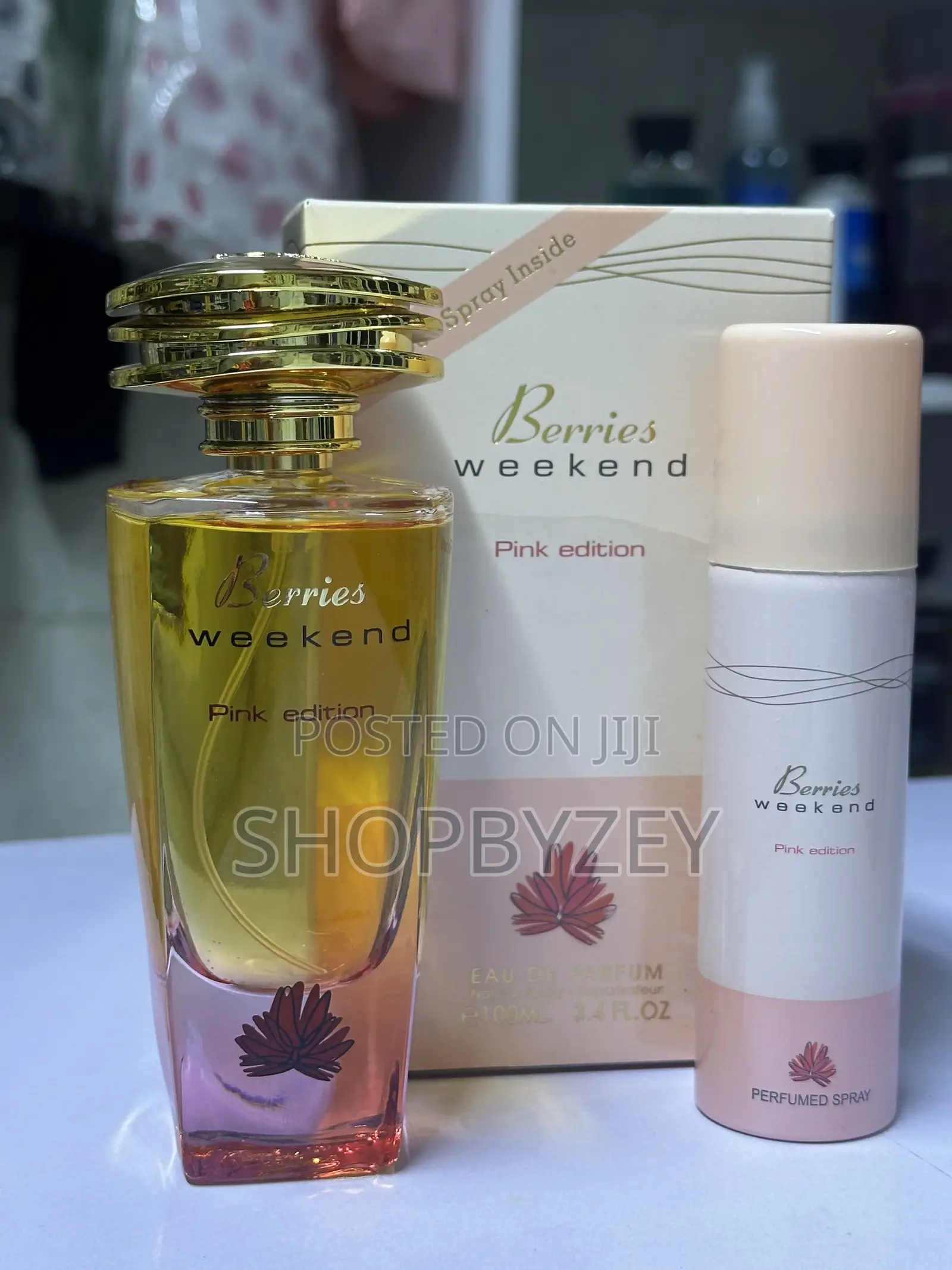Berries Weekend Pink Edition | a Touch of Elegance Luxury