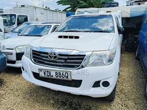 Toyota Hilux 2015 White