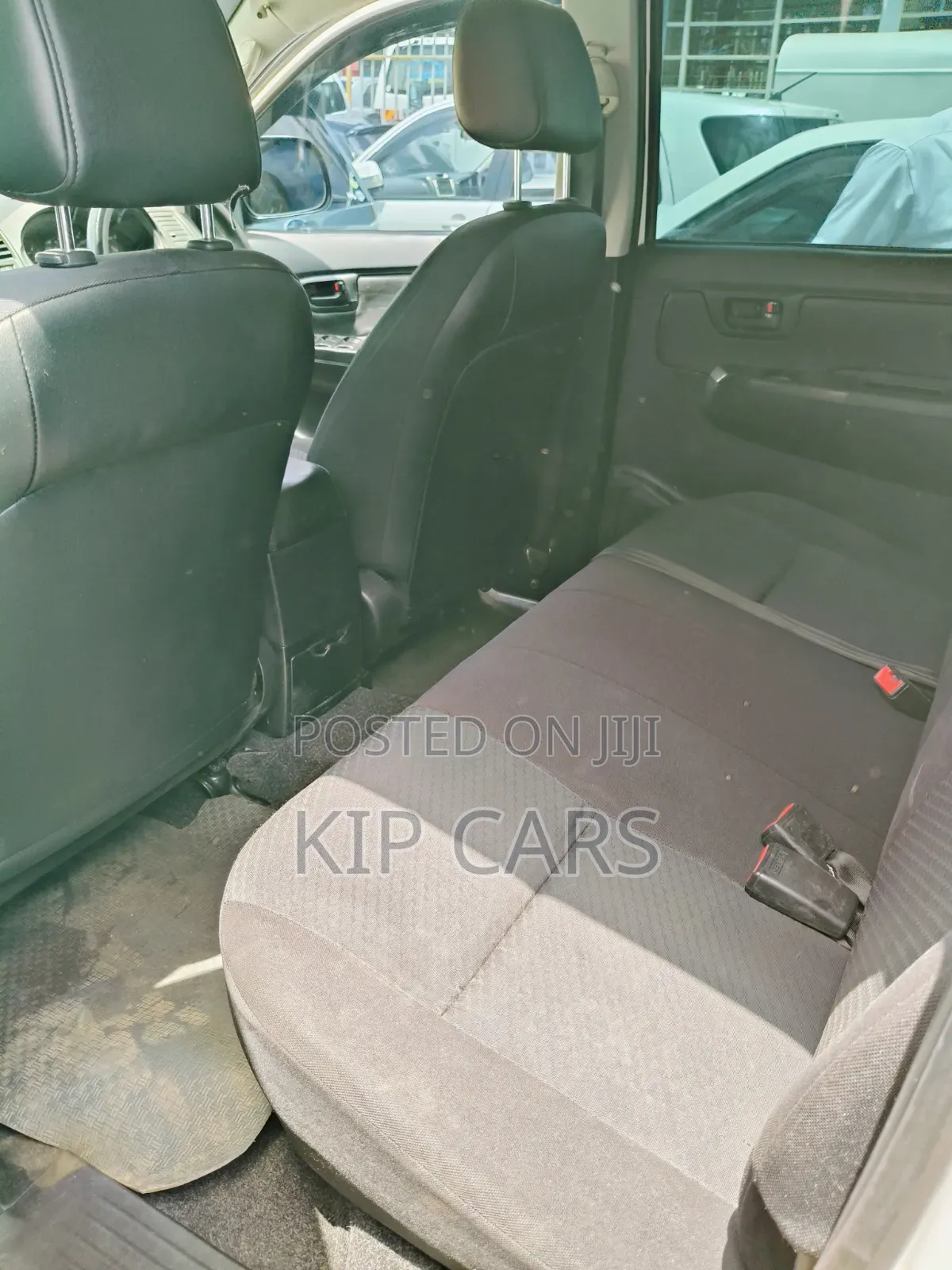 Toyota Hilux 2015 White
