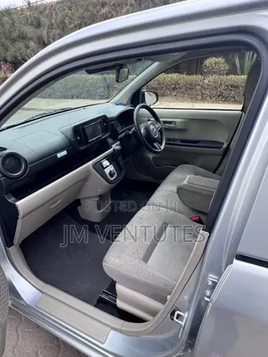 Toyota Passo 2019 Silver
