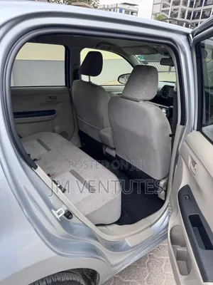 Toyota Passo 2019 Silver