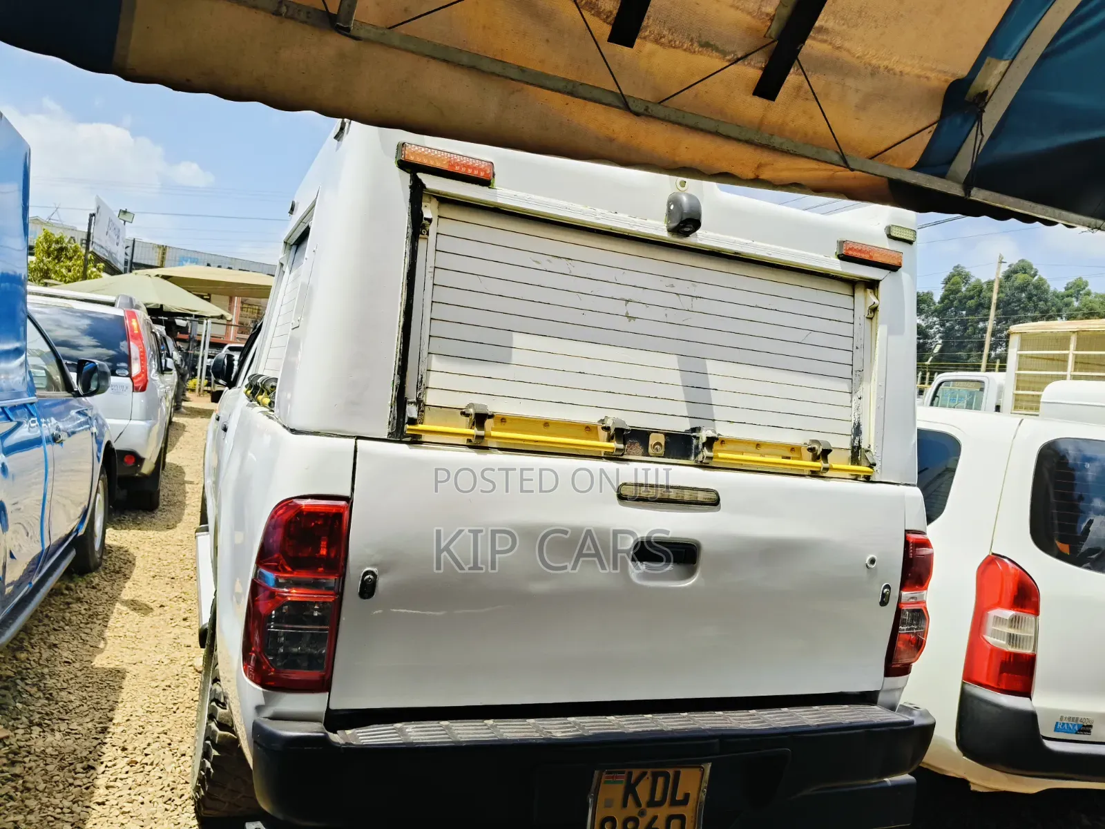 Toyota Hilux 2015 White