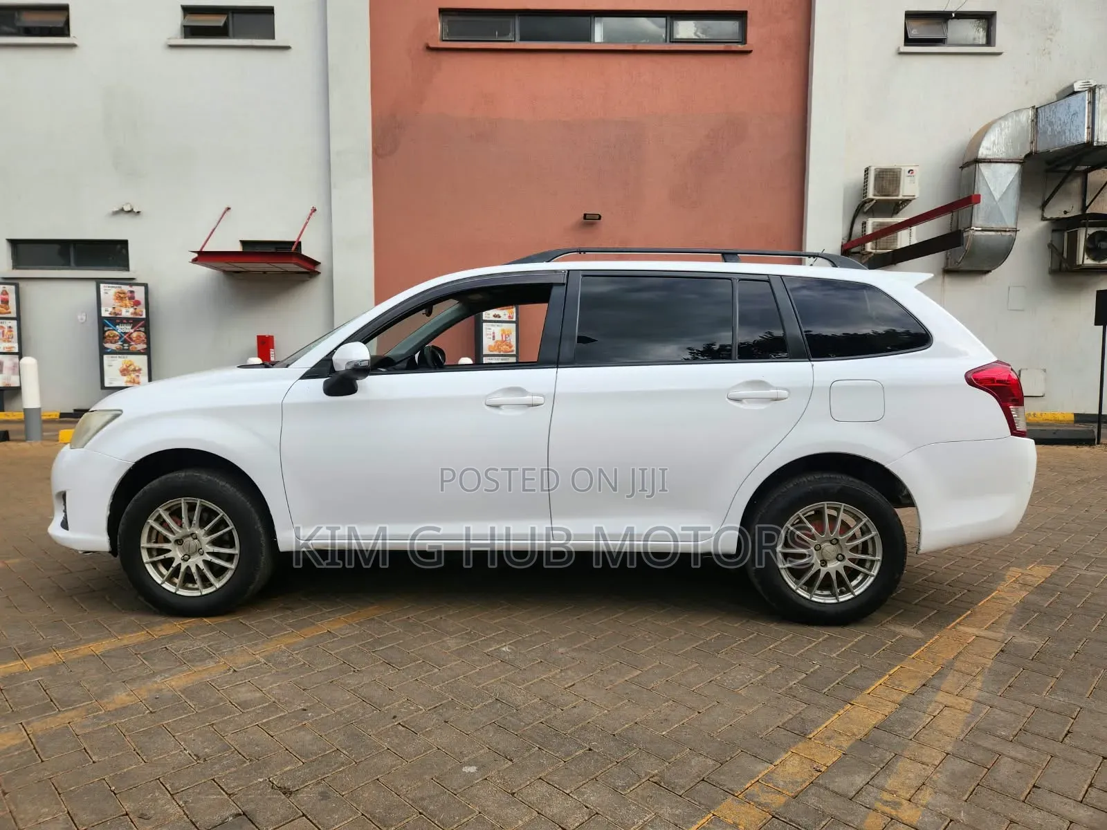 Toyota Corolla Fielder 1.5 Petrol FWD 2013 White