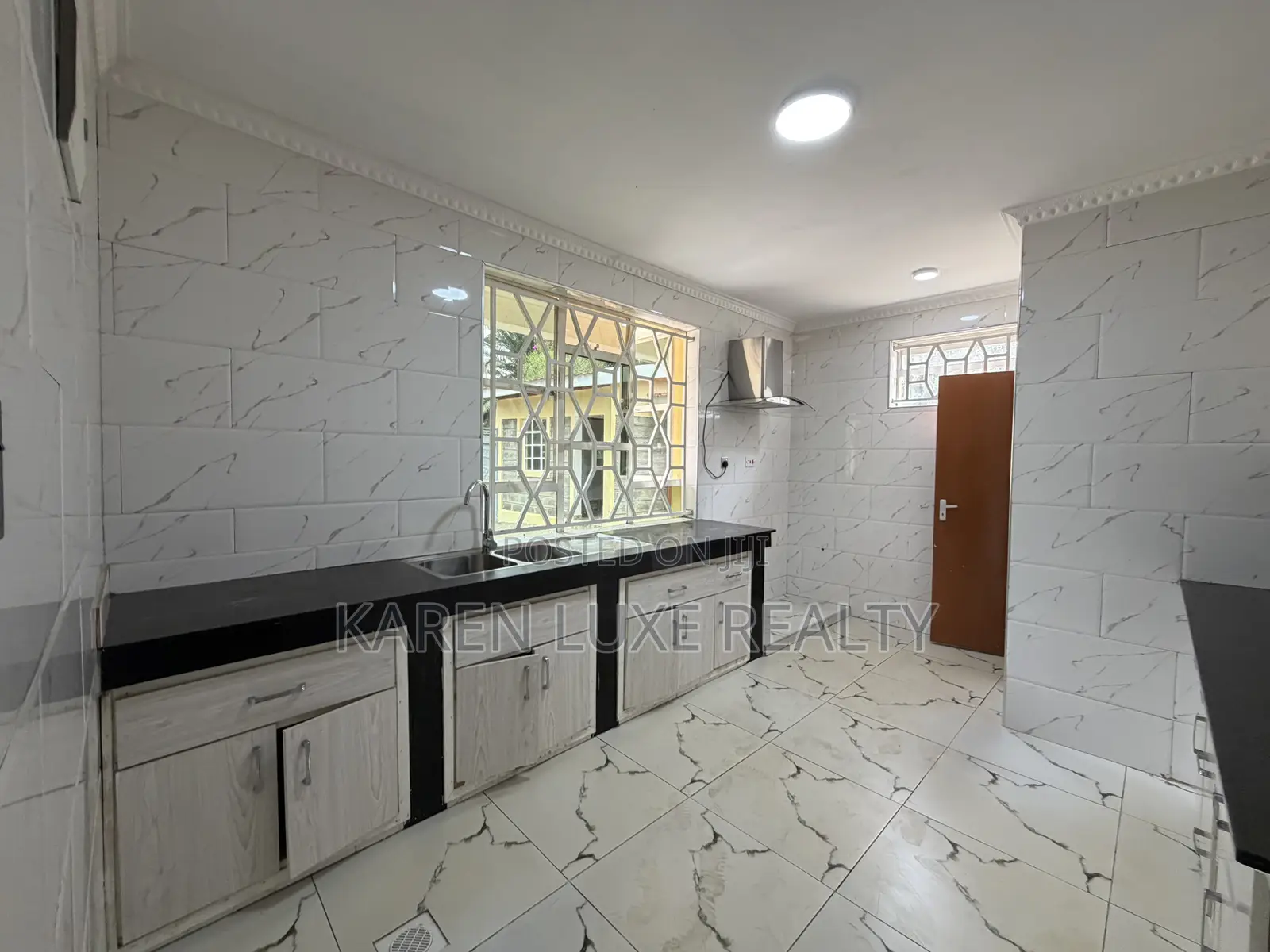 4bdrm Mansion in Karen for rent