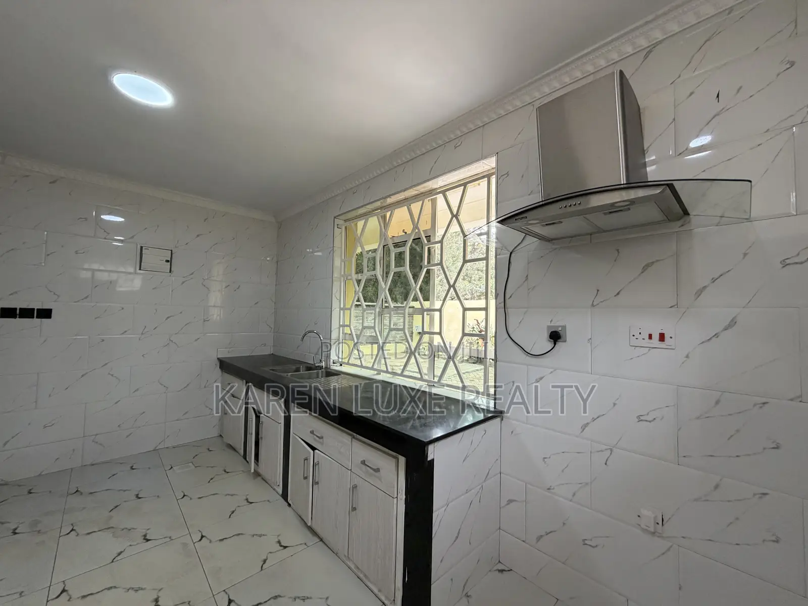 4bdrm Mansion in Karen for rent