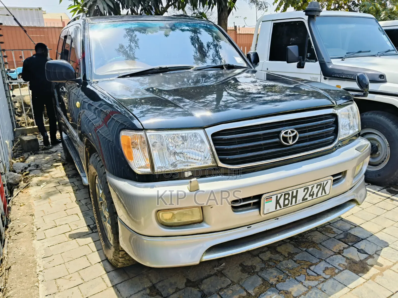 Toyota Land Cruiser 2003 Black