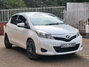 Toyota Vitz 1.3 FWD 5dr 2012 White