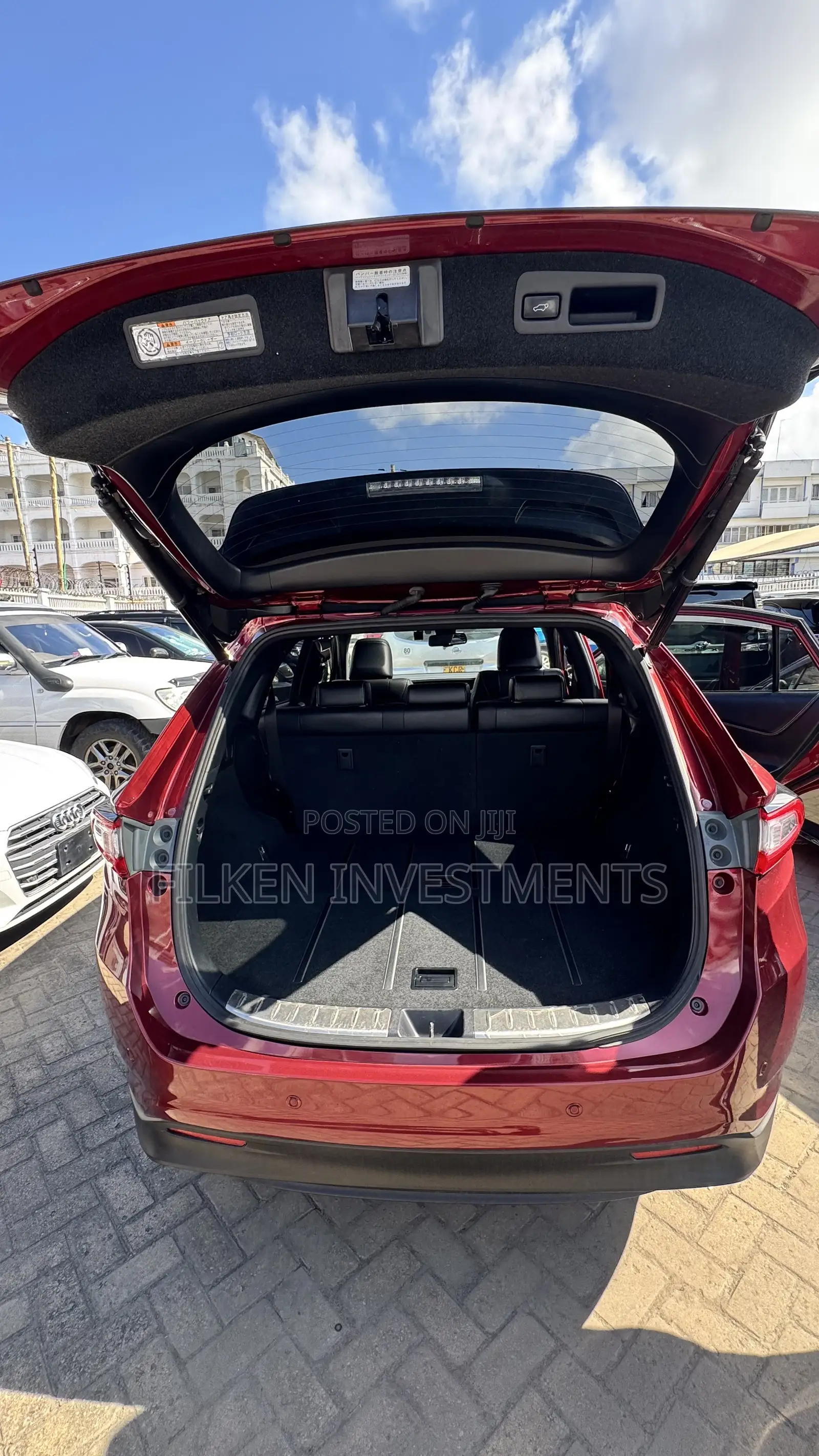 Toyota Harrier 2.5 Hybrid 4WD 2019 Red