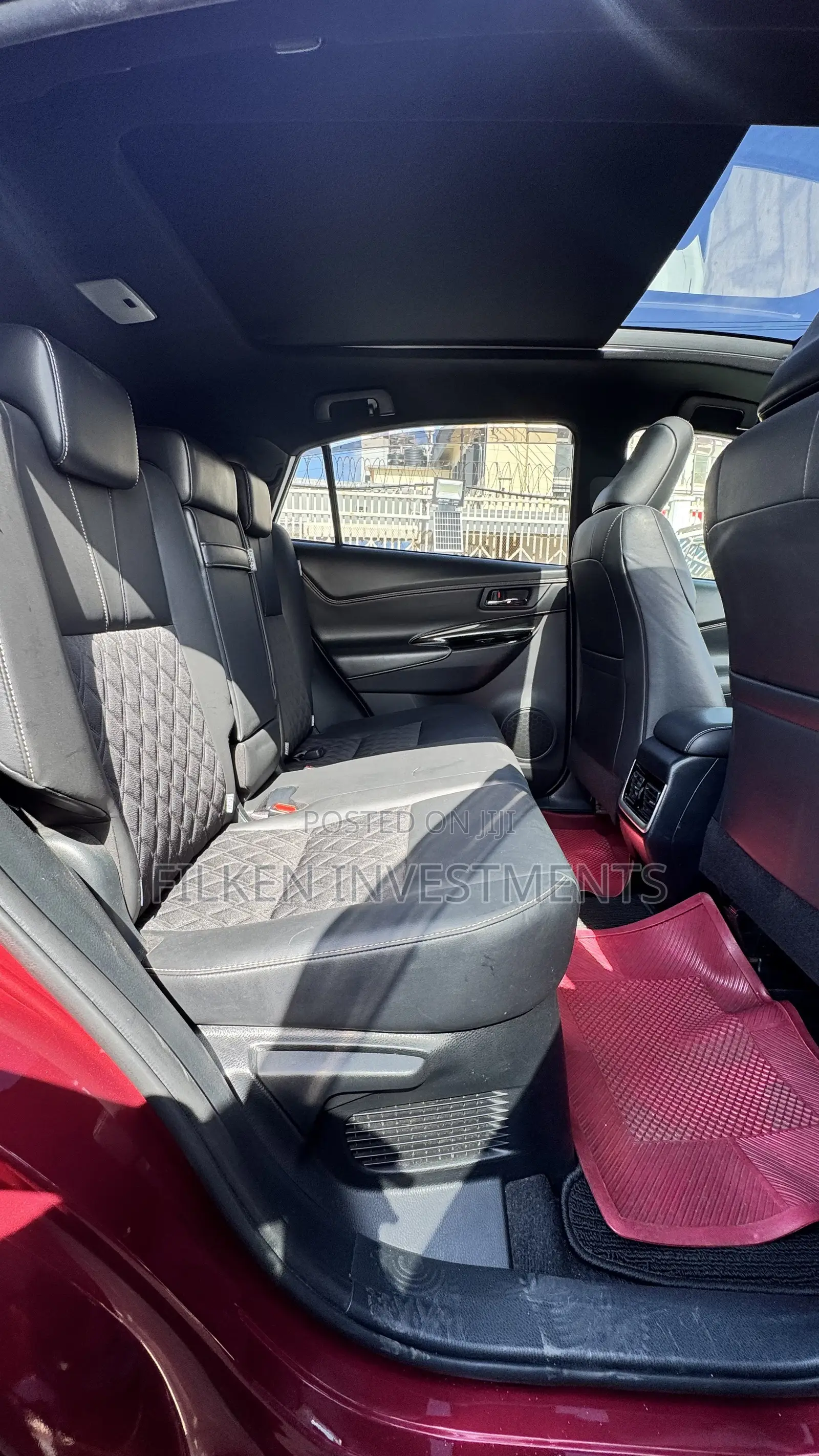 Toyota Harrier 2.5 Hybrid 4WD 2019 Red