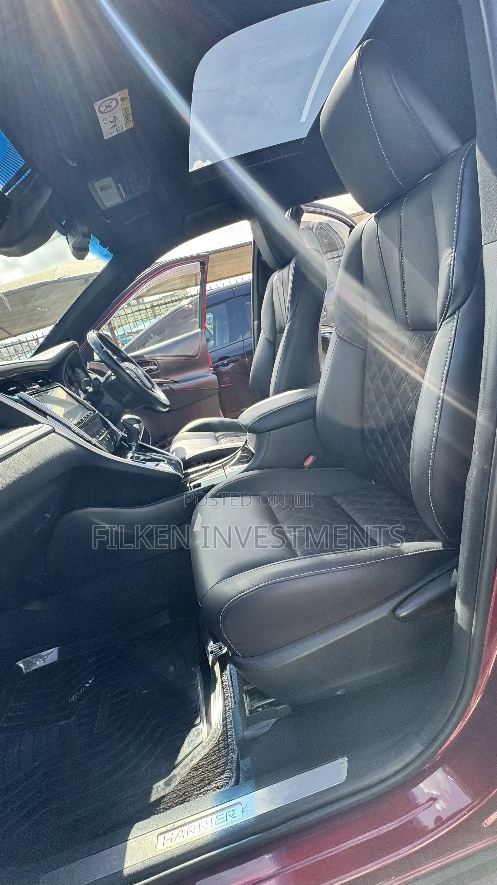 Toyota Harrier 2.5 Hybrid 4WD 2019 Red