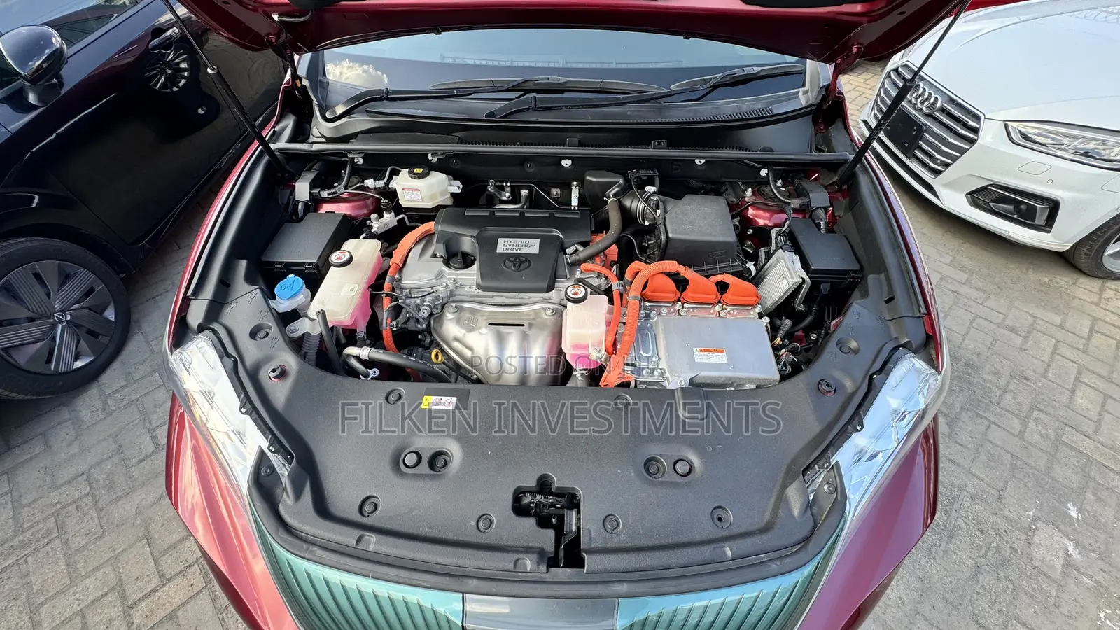 Toyota Harrier 2.5 Hybrid 4WD 2019 Red
