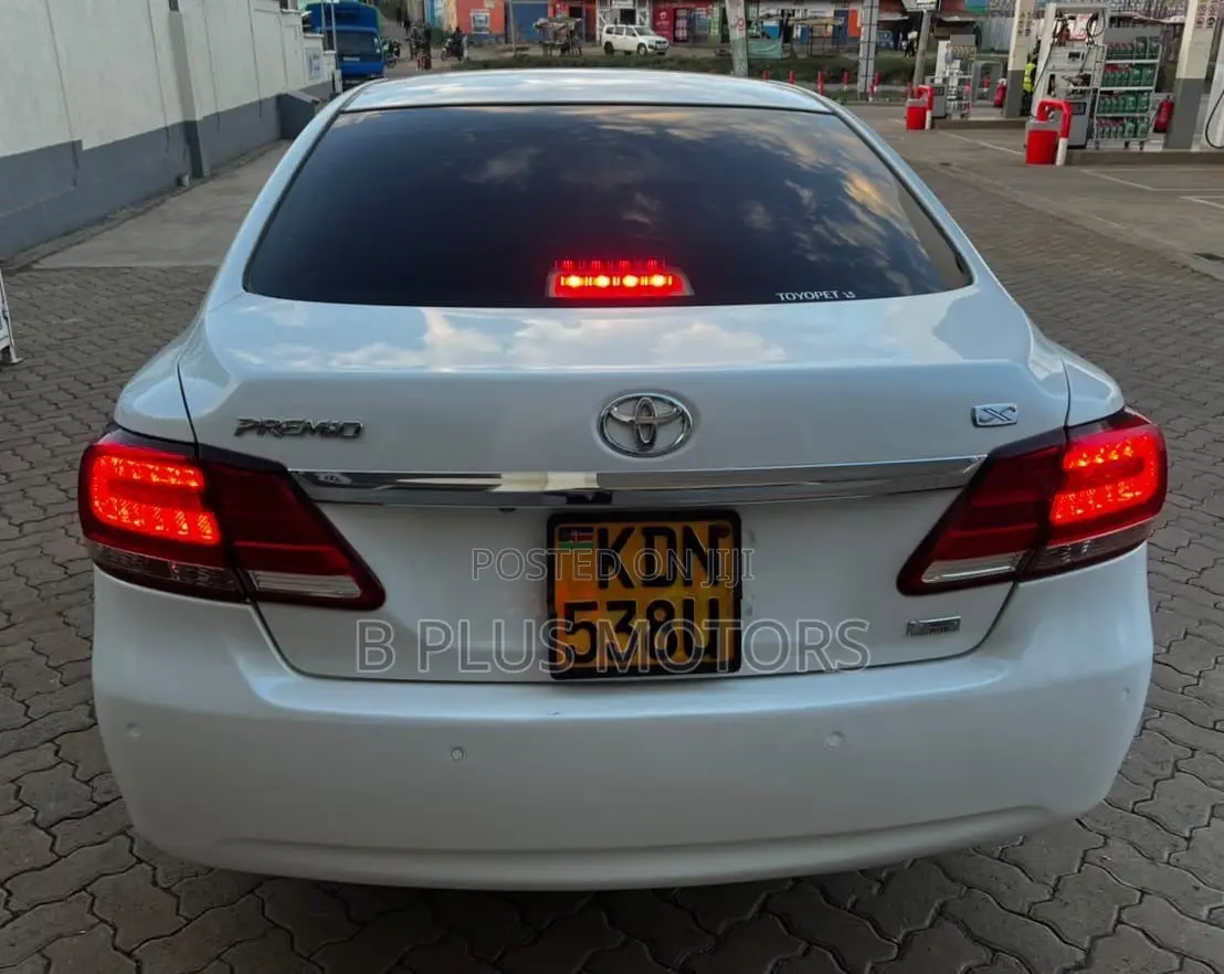 Toyota Premio 2017 White