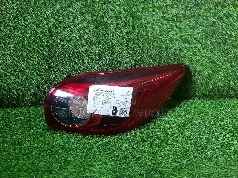 Tail Lamp Rh Mazda Axela 2017