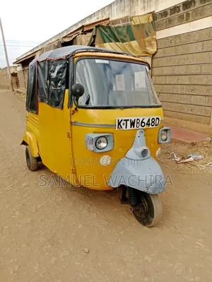 Piaggio Scooter 2018 Yellow