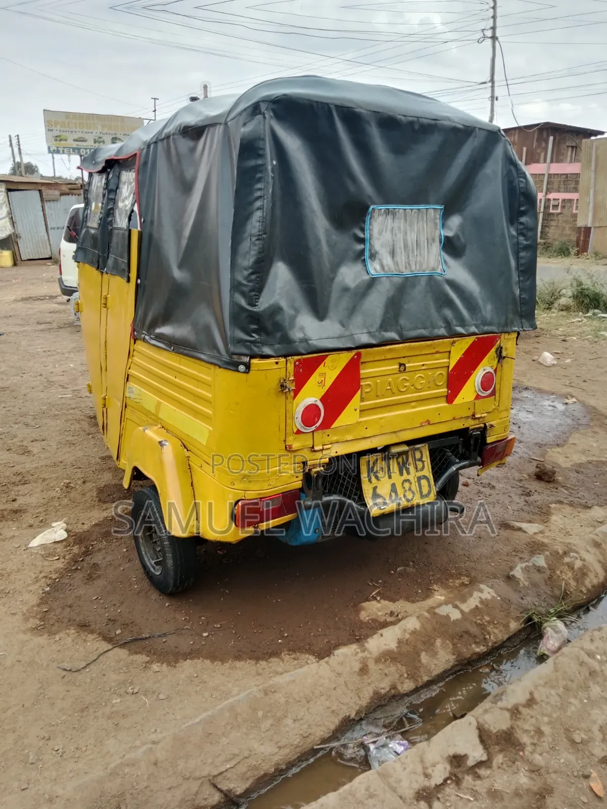Piaggio Scooter 2018 Yellow