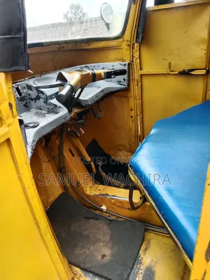 Piaggio Scooter 2018 Yellow